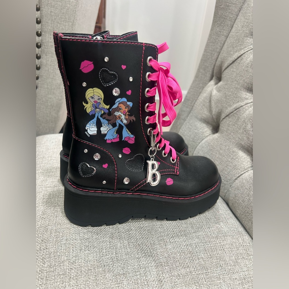 Women Bratz Platform Boots